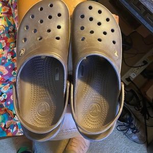 Crocs (10)
